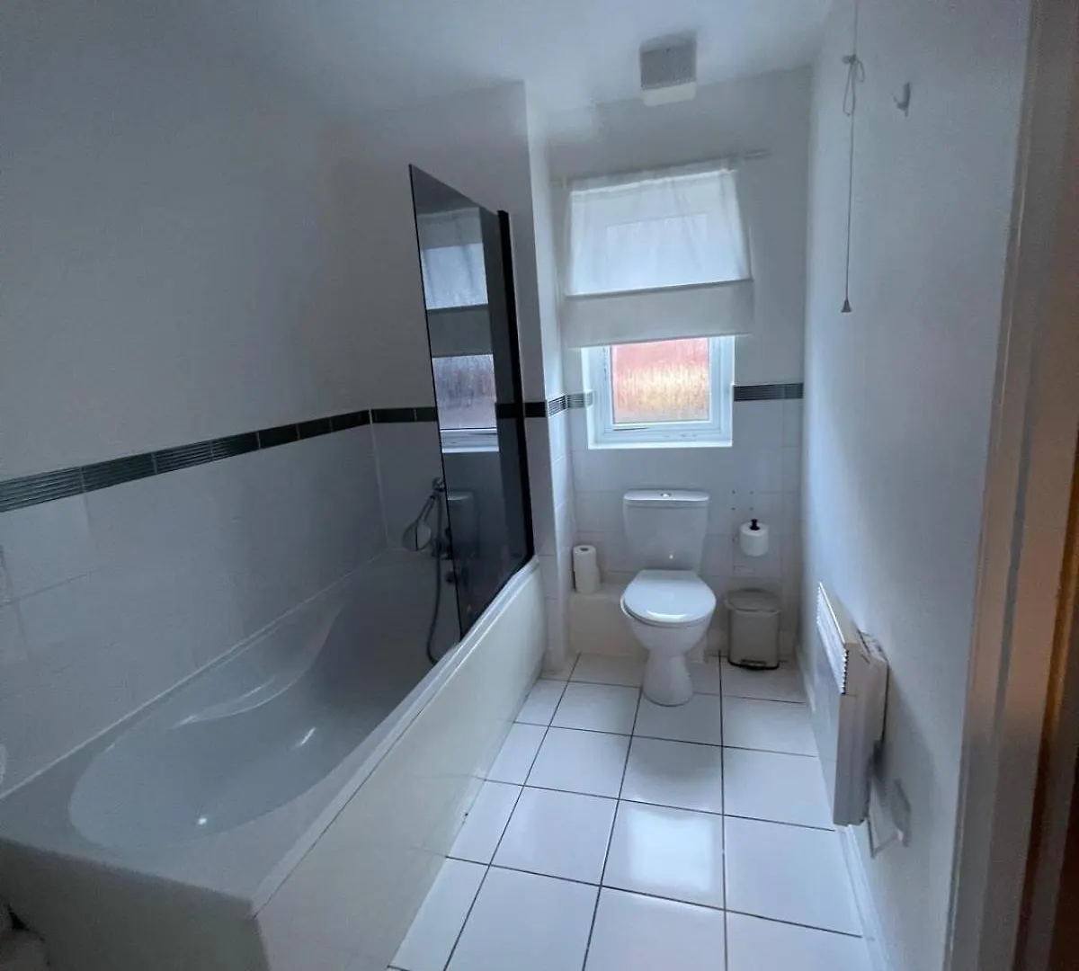 Spacious Waterfront Apartment Cardiff Bay City Centre With Parking