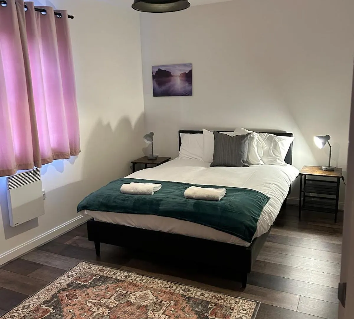 Spacious Waterfront Apartment Cardiff Bay City Centre With Parking 0*,  United Kingdom